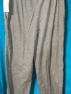 NWT - Men’s Gray Striped Lounge Pants